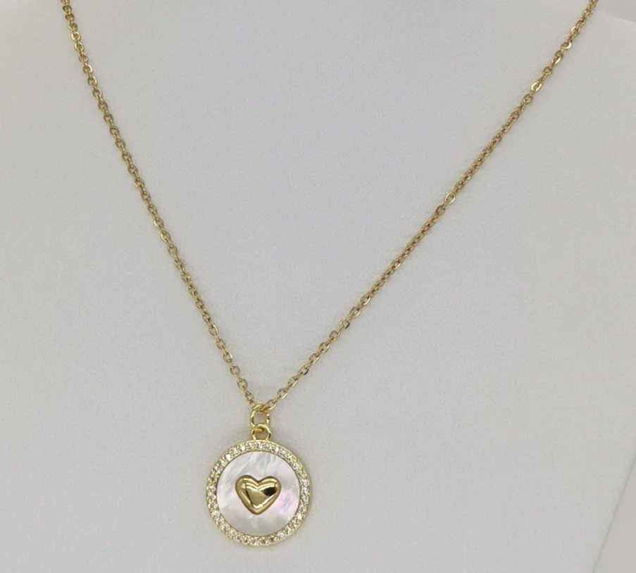 Изысканные ювелирные изделия Известный дизайнер Сердца Латунная цепочка из 18-каратного золота Ожерелье в виде ракушки в подарок Изображение 0