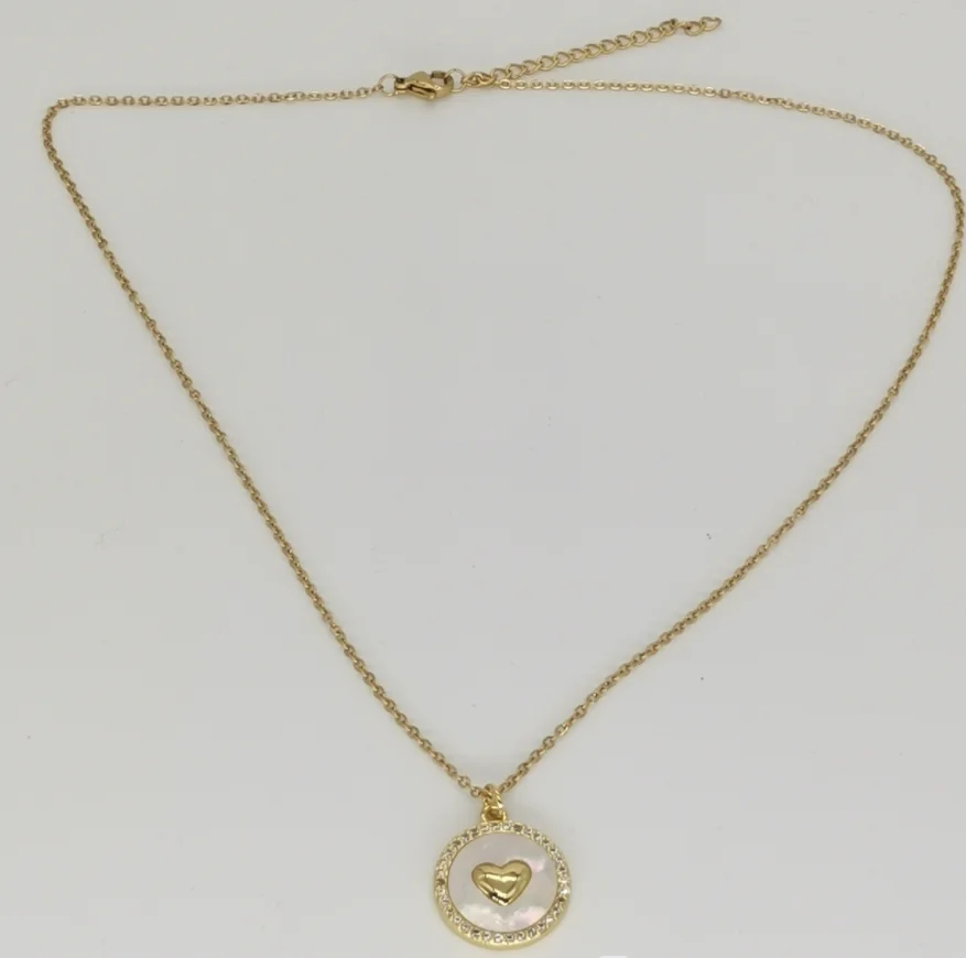 Изысканные ювелирные изделия Известный дизайнер Сердца Латунная цепочка из 18-каратного золота Ожерелье в виде ракушки в подарок Изображение 3