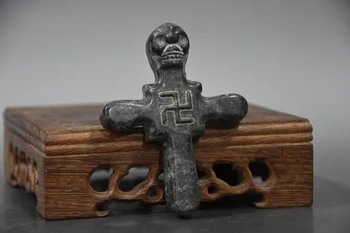 Древнекитайская культура Хуншань Метеоритное железо (черный магнит) Подвеска с крестом в виде черепа