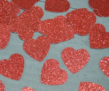 красные блестящие конфетки в виде Сердечка на столе свадебные россыпи свадебный душ украшения для девичника помолвки бесплатная доставка
